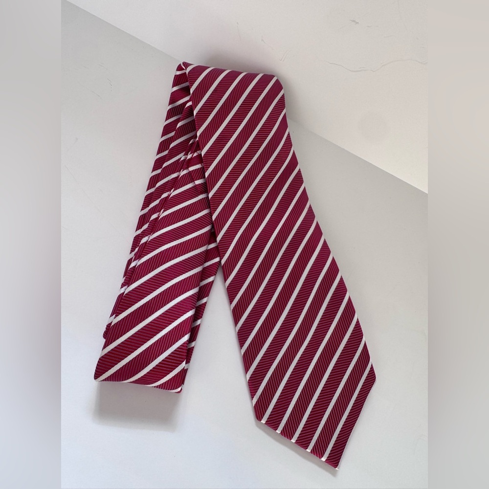 Haines & Bonner of London Red & White Diagonal Stripe Silk Tie